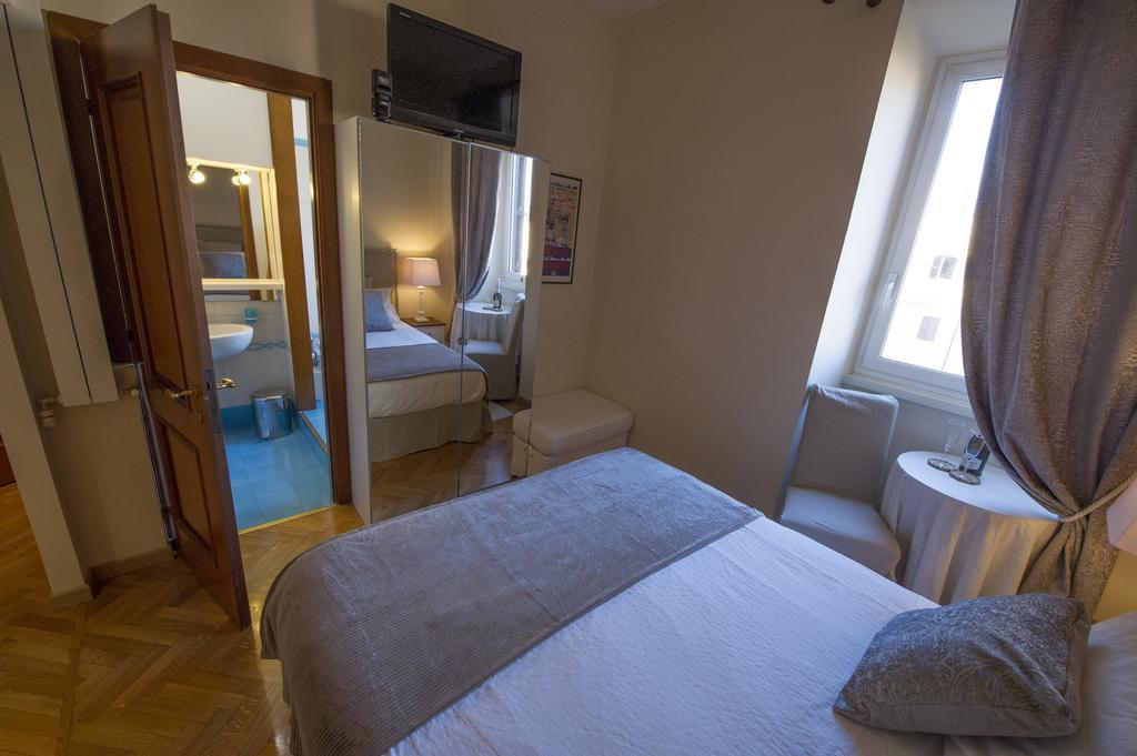 Bed & Breakfast A Casa Di Lia A Roma الغرفة الصورة